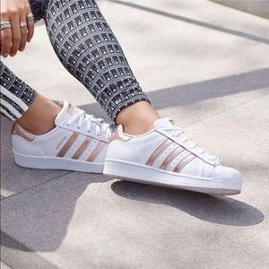 Adidas superstar - rose gold stripes, women's 8